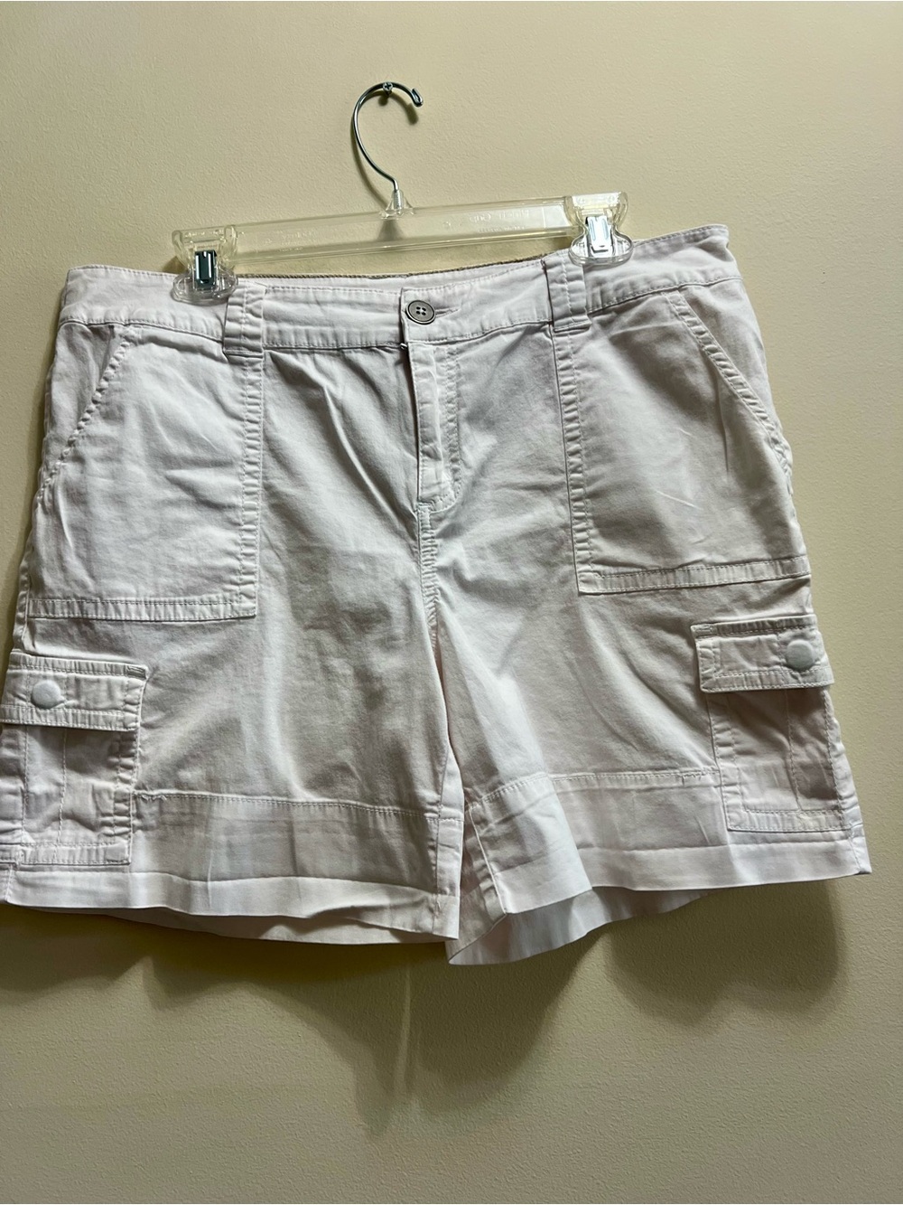 St. John's Bay White Cargo Shorts with Patch Pockets 14 Petite